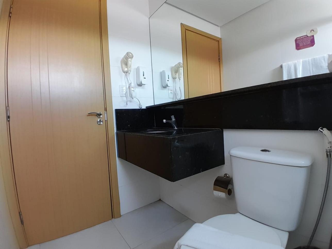 Anai Hotel 热博阿陶 外观 照片