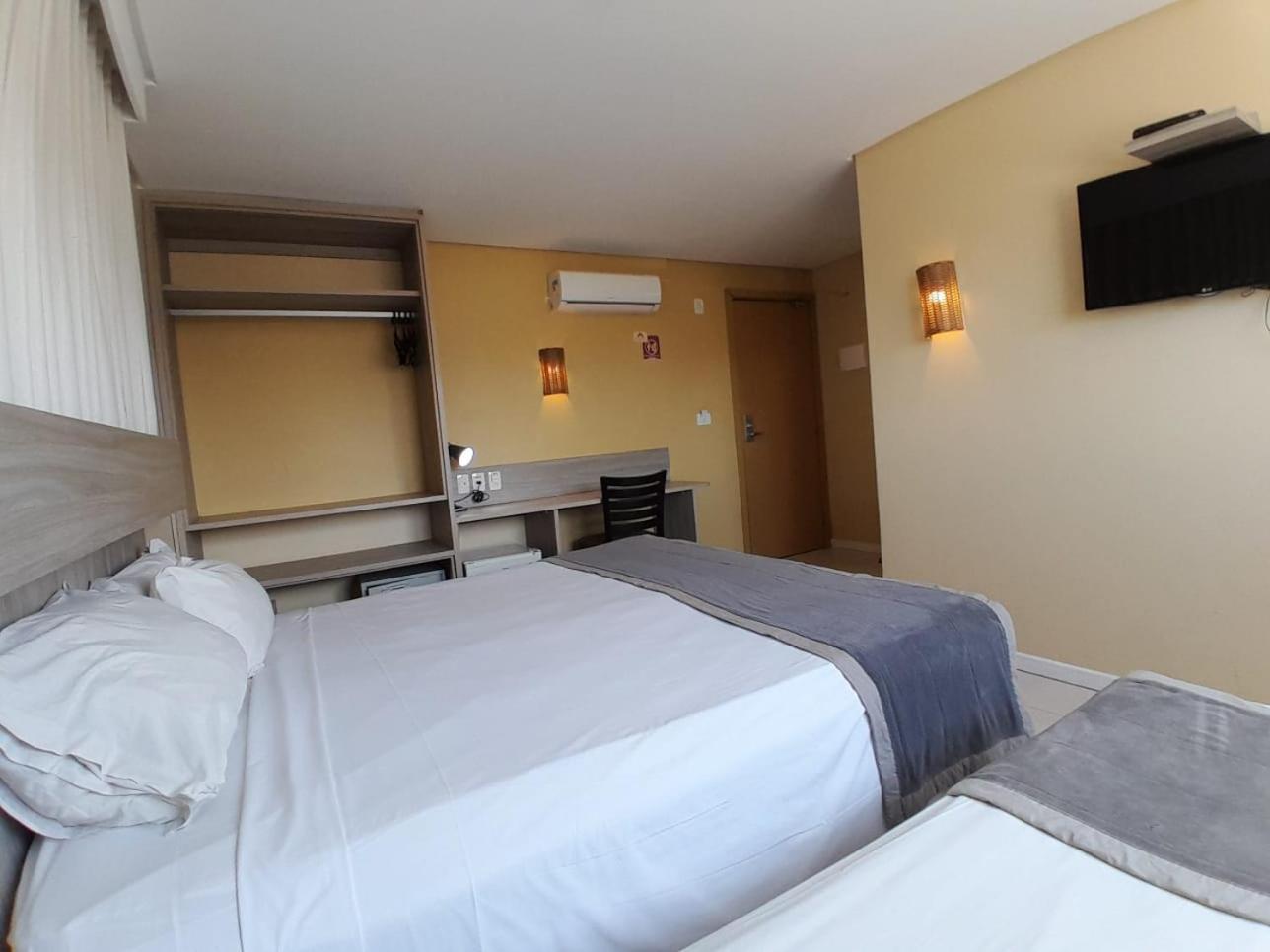 Anai Hotel 热博阿陶 外观 照片