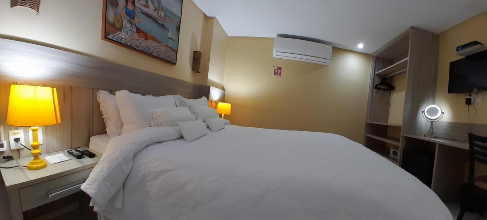 Anai Hotel 热博阿陶 外观 照片