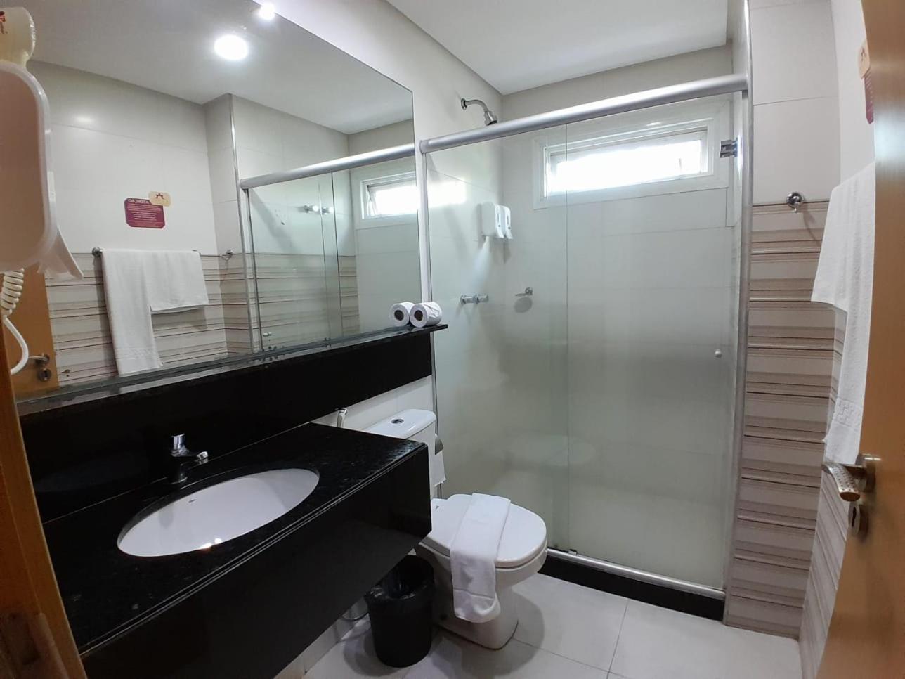 Anai Hotel 热博阿陶 外观 照片