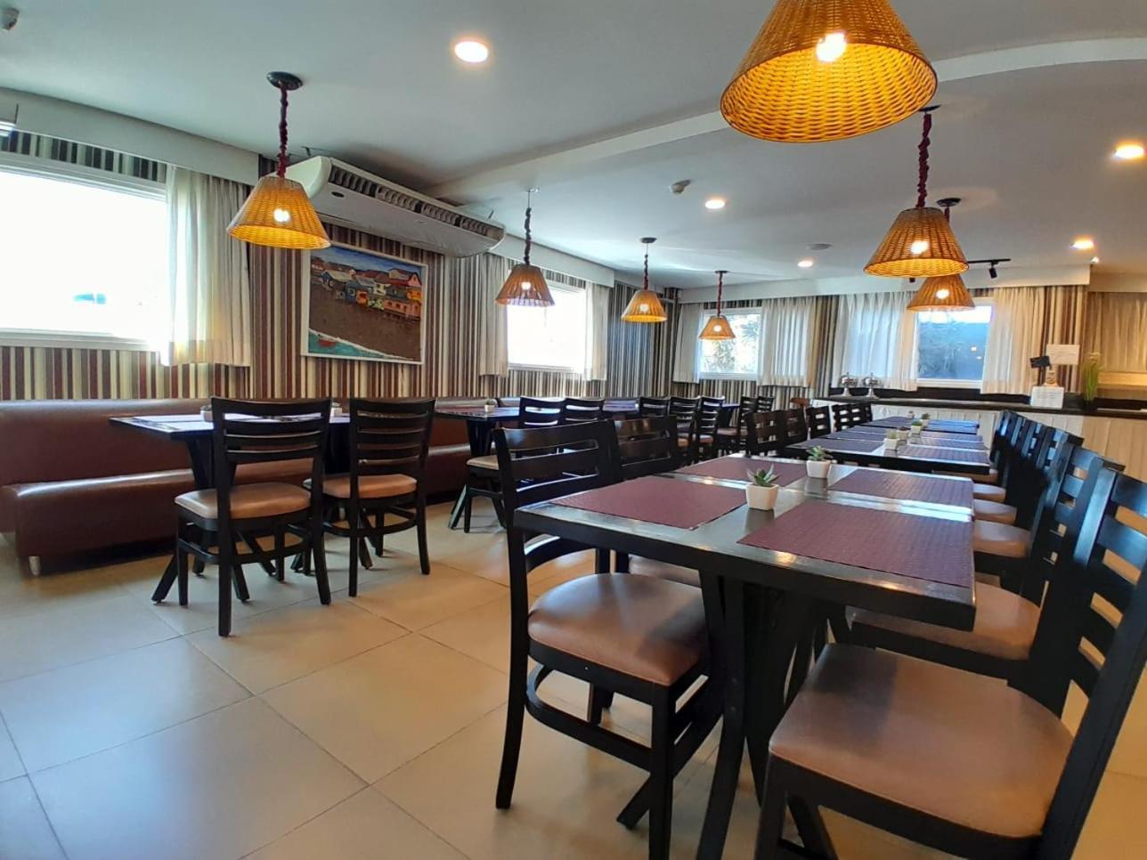Anai Hotel 热博阿陶 外观 照片